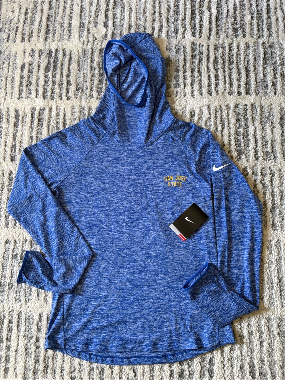 Nike Women’s San Jose State Dri Fit hoodie top w/Thumb Holes!